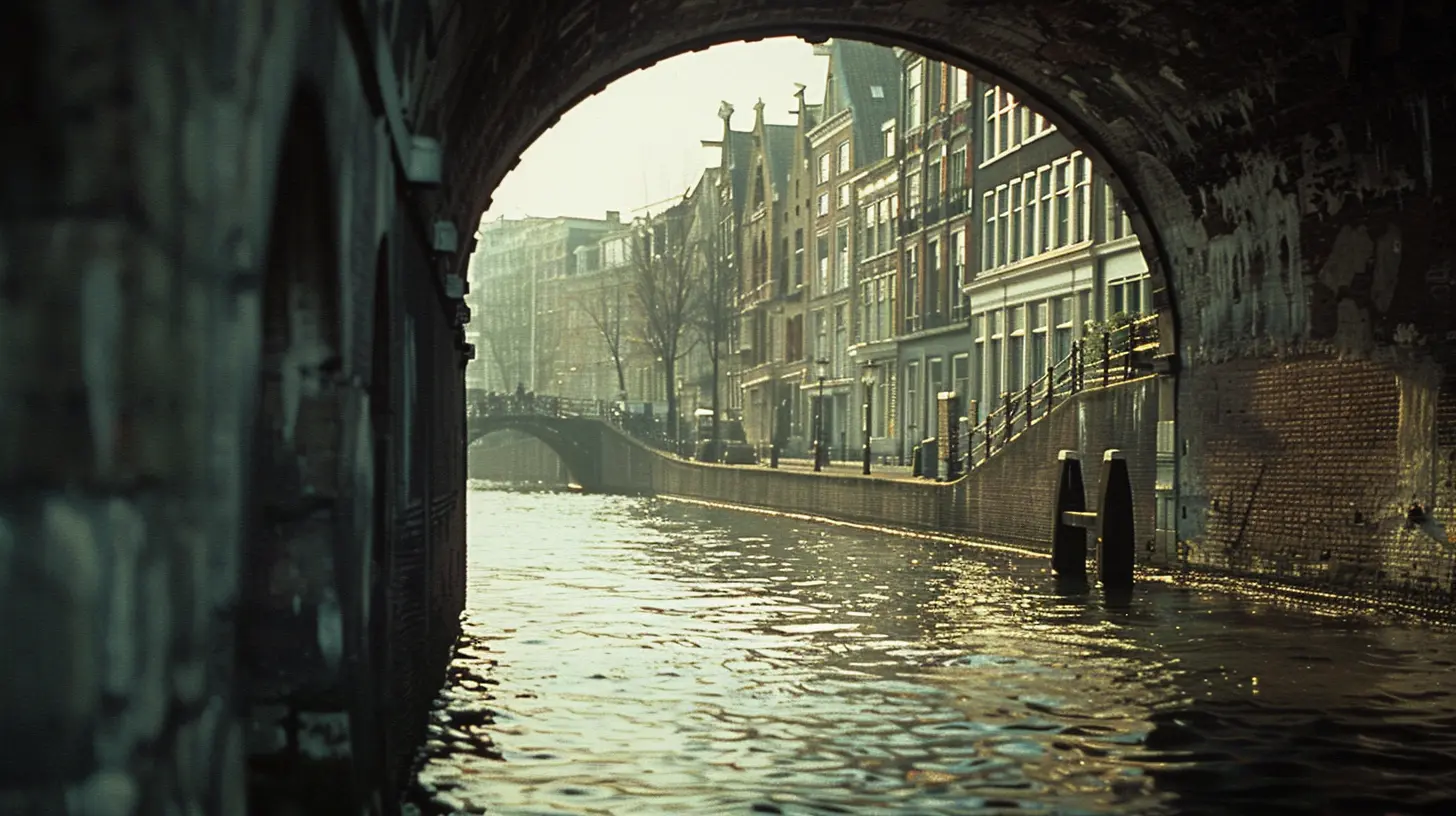 Capturing the Spirit of Amsterdam's Canals and Historic Sites